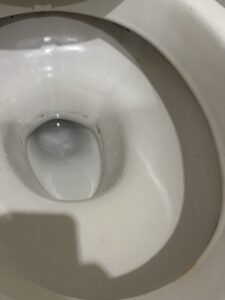 トイレの黄ばみを落とす方法
